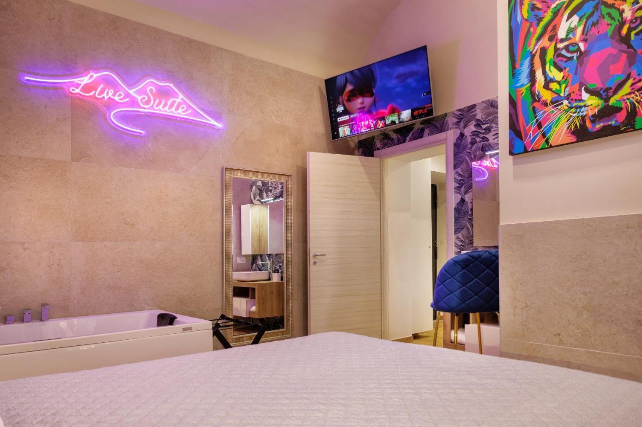 Live Suite Napoli Exteriör bild